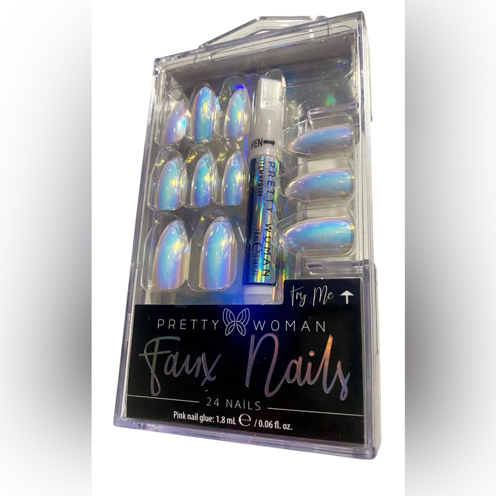 Pretty Woman Faux Nails, Glue Included In Set 
New/Sealed